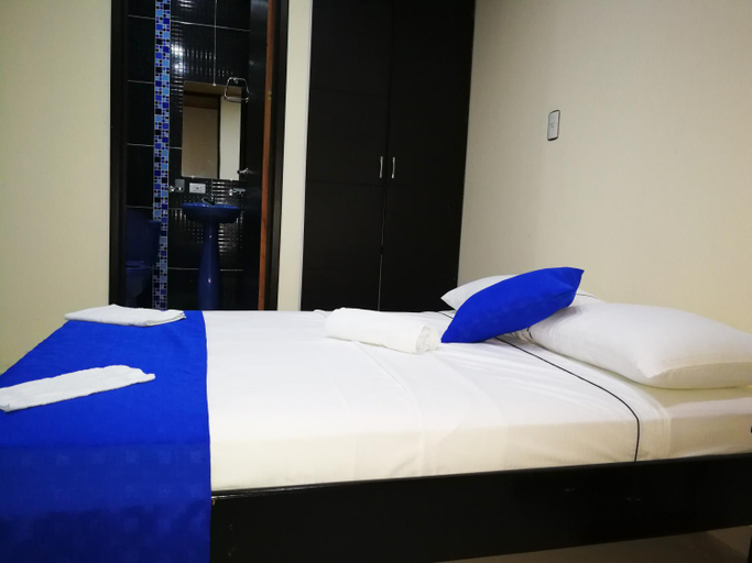 Others 5, Hotel Zafiro, Leticia