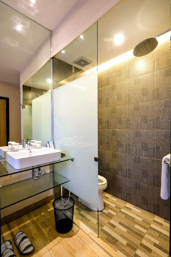 Bathroom 6