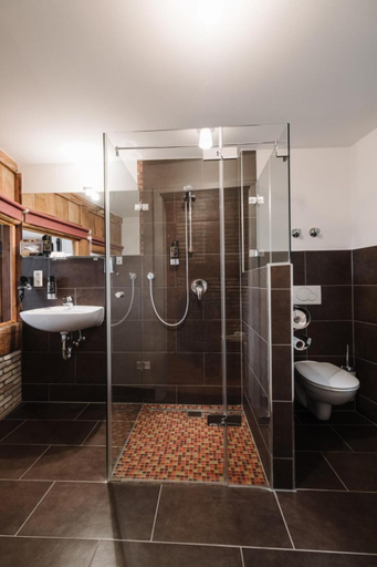 Bathroom 6