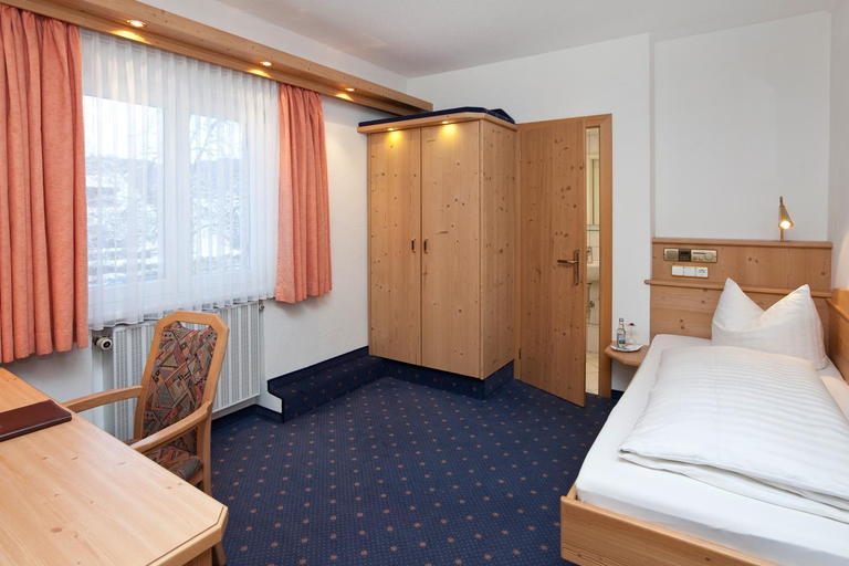 Bedroom 3, Hotel garni Kappeler-Haus, Oberallgäu