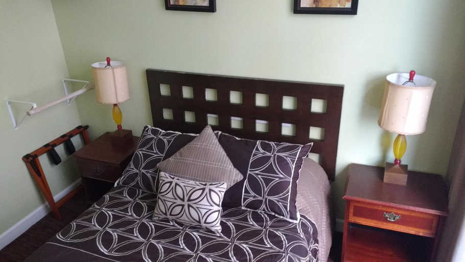 Bedroom 3, Adelaide Hostel, San Francisco