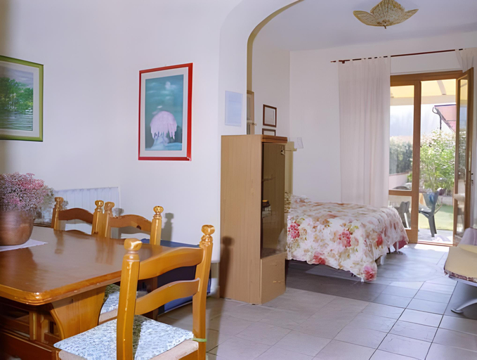 Others 4, B&B Cribo, Pisa