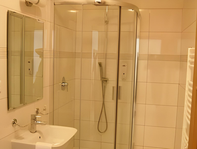 Bathroom 4, Hotel RICHTR, Frýdek-Místek