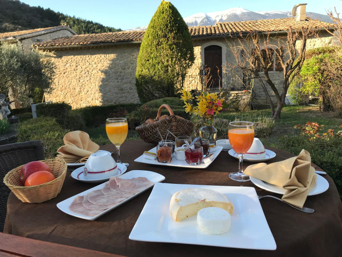 Food & Drinks 4, La Clue/ le Jas du Ventoux, Drôme