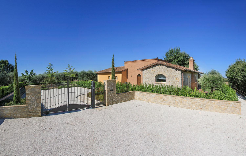 Others 5, AD MY HOME, Arezzo