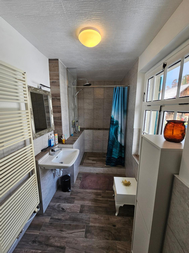 Gastezimmer Ihr Quartier Obergeschoss Zimmer 5, Kulm