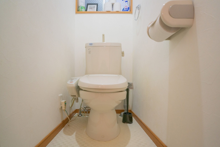 Bathroom 4, Tabi Time Hanazonochō, Osaka