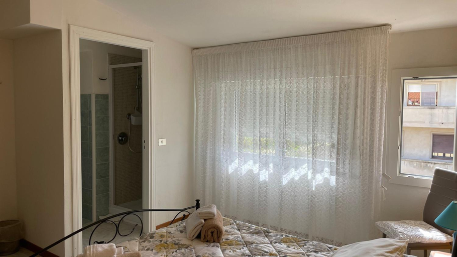 Bedroom 2, Casa vacanze da Roberta a pochi km da Oristano, Oristano
