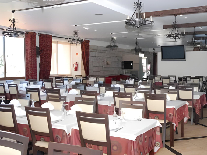 Food & Drinks 5, Residencial Sra. da Lomba, Seia
