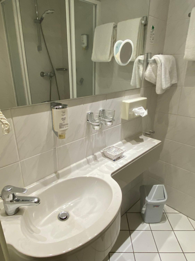 Bathroom 5
