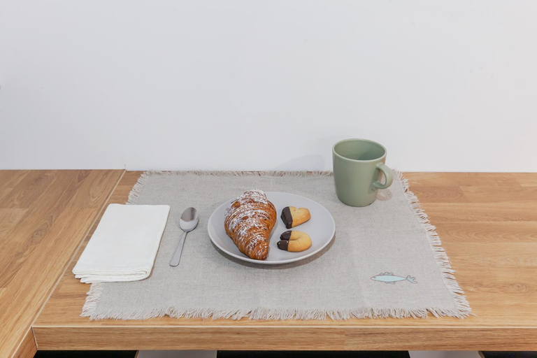 Food & Drinks 5, Spacious Design Apartment Central Milan, Milano