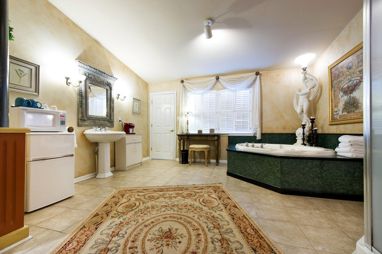 Bathroom 2, Historic Michabelle Inn, Tangipahoa