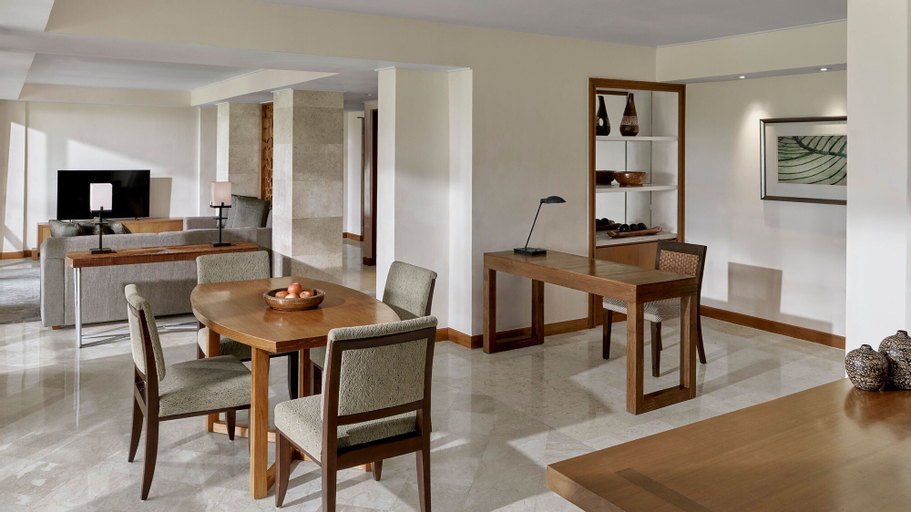 Dining Room 8
