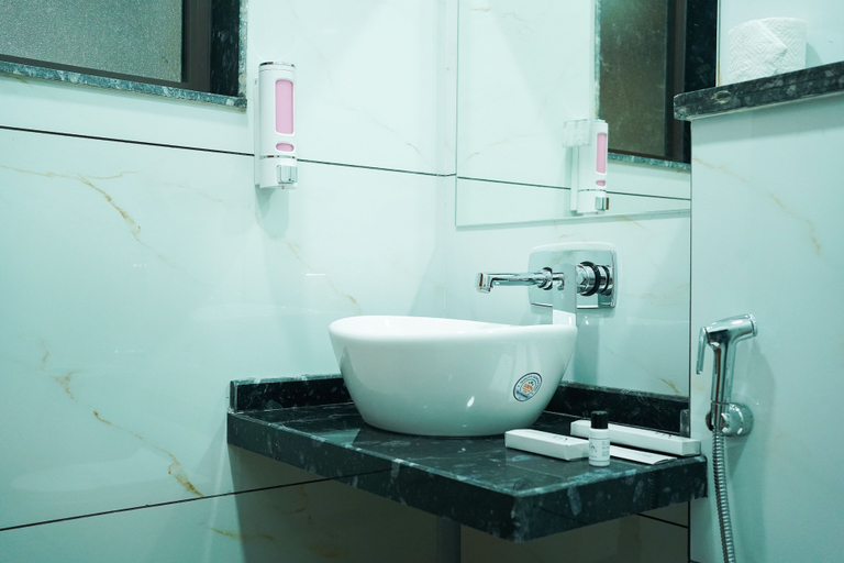 Bathroom 2, Hotel Galaxy N Sri Ganganagar, Ganganagar