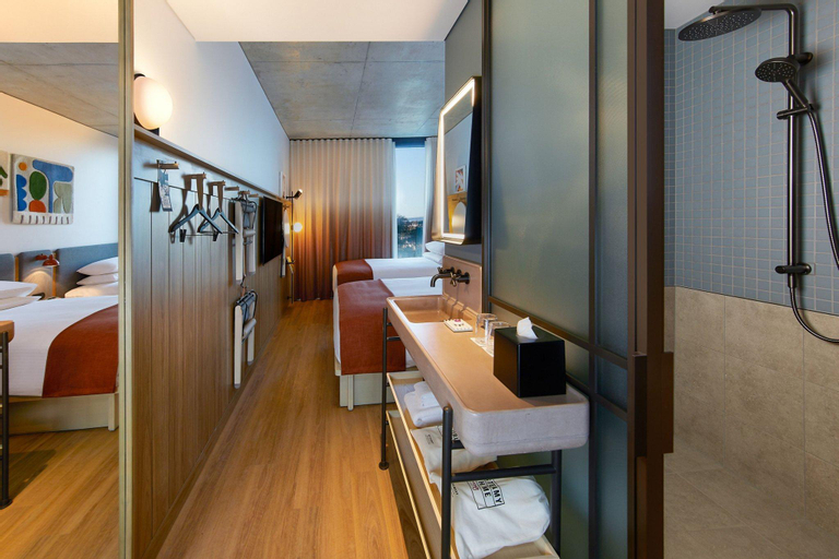 Bedroom 28