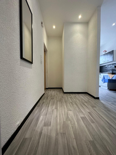 Others 4, Haus Medaillon, Hamm