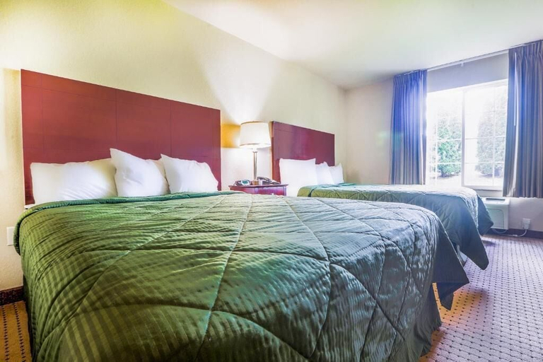 Bedroom 3, The Evansville Inn, Rock