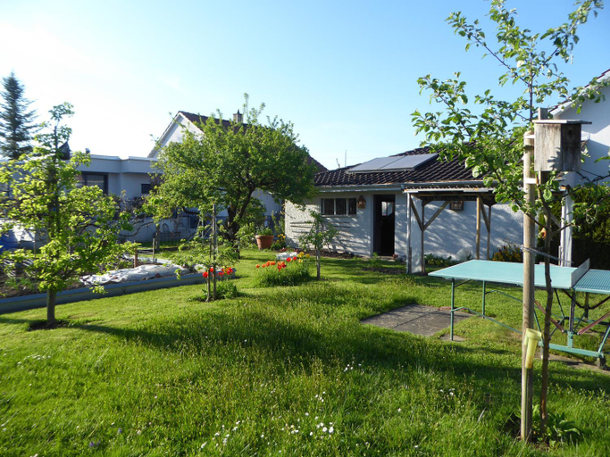 Others 4, 22 – Zimmer & Zmorge, Kreuzlingen