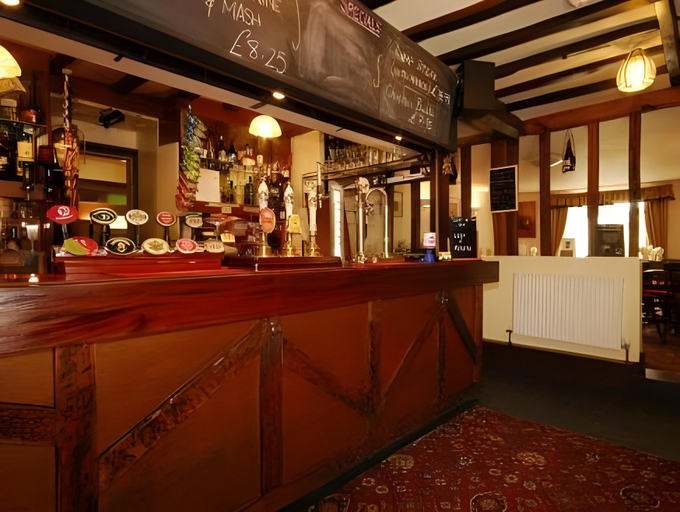 Others 2, Aleppo Merchant Inn, Powys