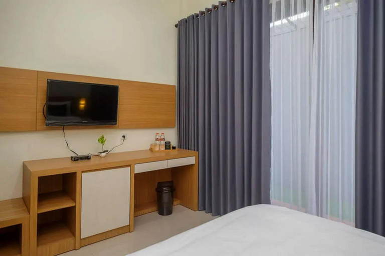 Bedroom 13