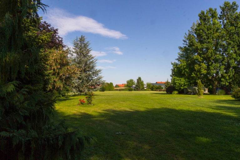 Others 3, Airport room's Residence Garden, Velika Gorica