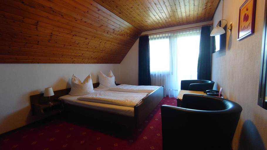 Bedroom 3, Hotel Landgasthof Fromm, Heilbronn
