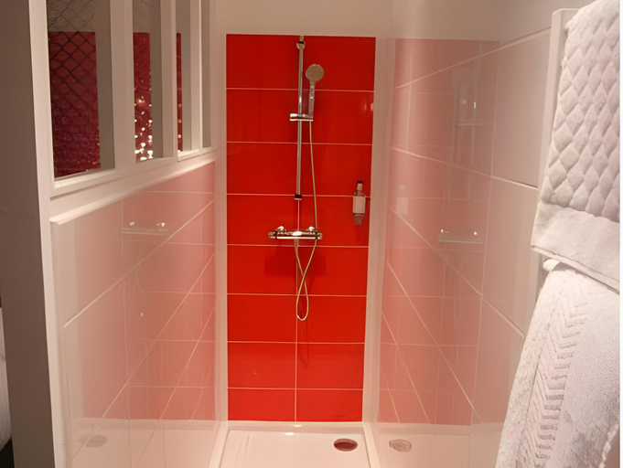 Bathroom 4, La Villa en L'ile - 2 Piscines & Spa, Vendée