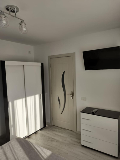 Others 5, Casa Jolie, Constanta