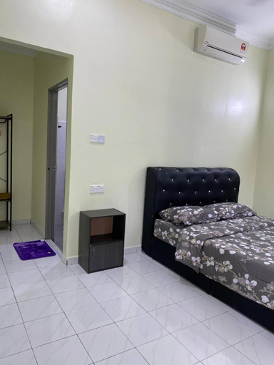 Others 1, Room/Homestay NazaDja, Sabak Bernam