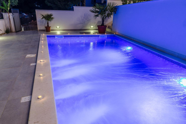 Others 4, Apartments Villa Dalmatia, Okrug