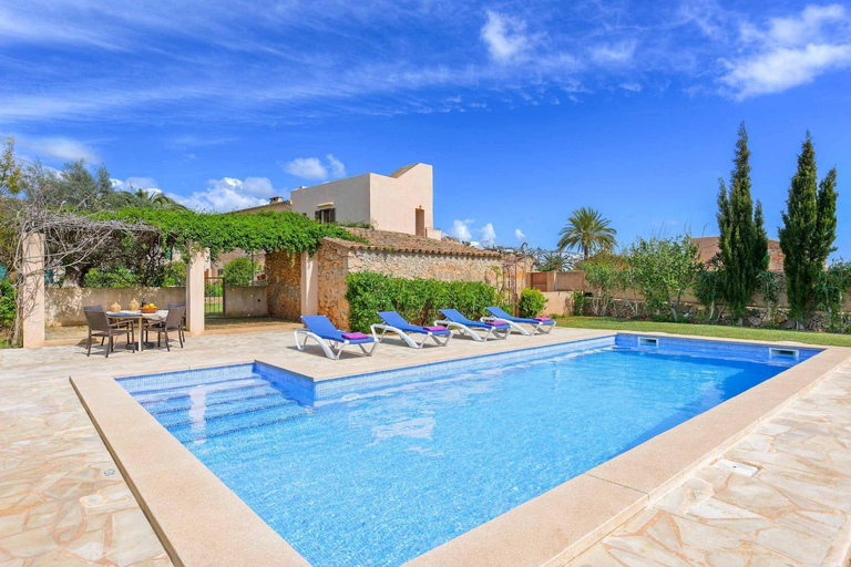 Others 3, Villa Mestressa, Baleares