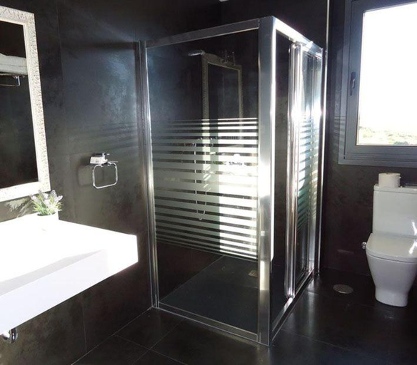 Bathroom, Albergue Restaurante Casa Herminia, Asturias