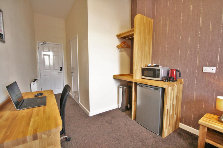 Others 5, Central Hotel Gloucester, Gloucestershire