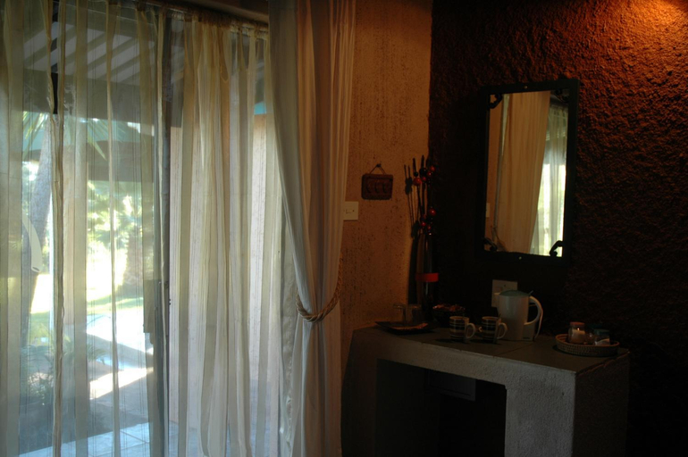 Bathroom 2, Elephant's Nest, Ehlanzeni