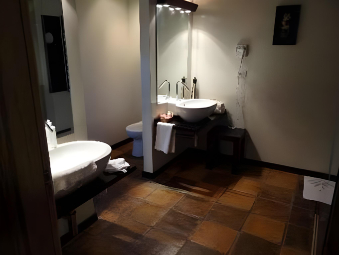 Bathroom 4, Roatan Media Luna Resort Affiliated by Meliá, Roatán