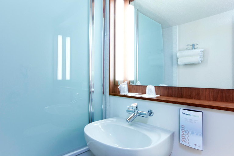 Bathroom, Campanile Lens, Pas-de-Calais