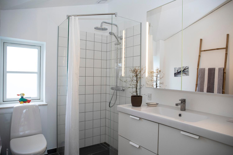 Others 4, Spurvereden ved vandet, Greve