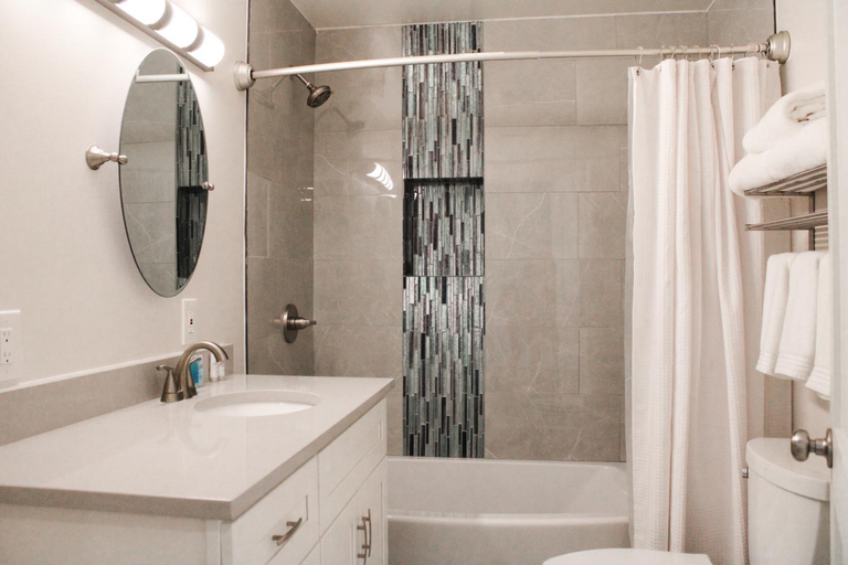 Bathroom, Fox Hollow Resort, Palo Pinto