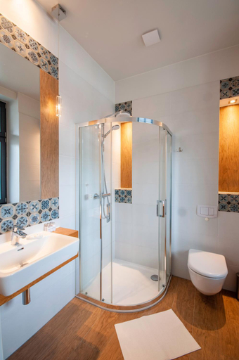 Bathroom 3, Monaco Ville Wellness, Kamień