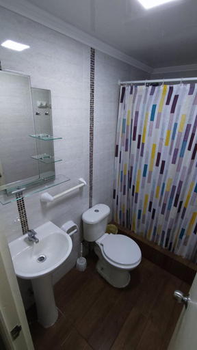 Bathroom 4, Hogar Dona Gloria, Iquique