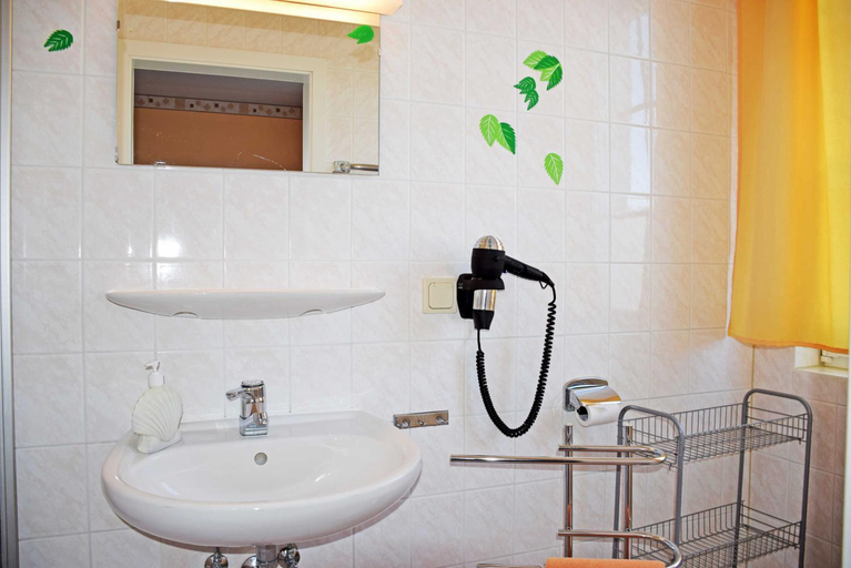 Bathroom 5, Das kleine Hotel auf Monchgut, Vorpommern-Rügen