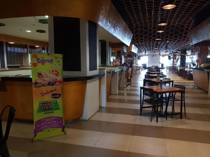 Food & Drinks