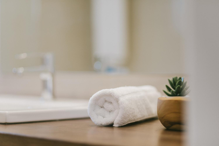 Bathroom 2, CIM Aparthotel, Barcelona