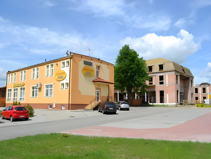 Others 3, Noclegi Sezam, Łańcut