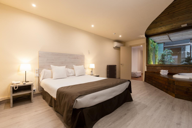 Facilities 4, Apartamentos DV, Barcelona