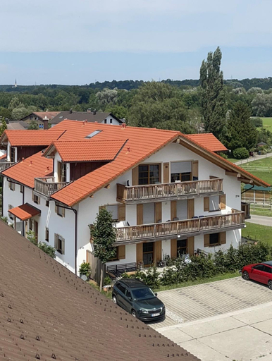 Exterior 1