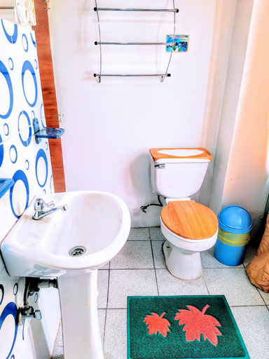 Bathroom 4, Hostal Latitud Ecuem, Quito