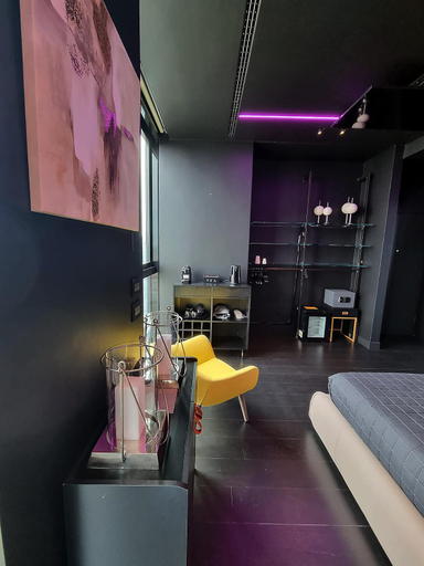 Others 4, Skyline Solaria Milano, Milano