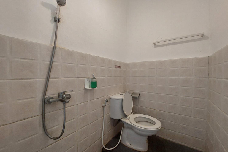 Bathroom 8