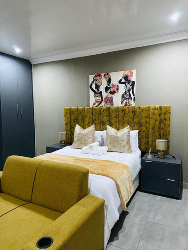 Bedroom 2, KGADITSE ROAD LODGE, Capricorn